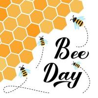 feliz día mundial de la abeja caligrafía letras a mano con lindas abejas de dibujos animados y panales aislados en blanco. plantilla vectorial fácil de editar para diseño de logotipo, pancarta, afiche, volante, pegatina, postal, etc. vector