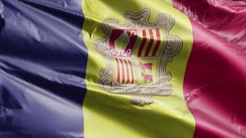 bandeira de andorra acenando lentamente no loop de vento. bandeira andorrana balançando suavemente na brisa. fundo de preenchimento completo. Ciclo de 20 segundos. video