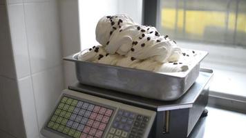 Ice Cream Production Factory - weighing on the Weights video