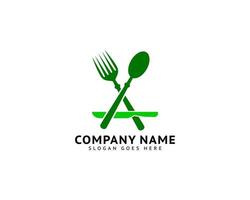 letra inicial a con tenedor, cuchara, cuchillo para el diseño del logotipo del restaurante vector
