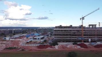 brasilia, df brasil, 18 de janeiro de 2022 nova construção de prédios de apartamentos no noroeste de brasilia, também conhecido como setor noroeste video