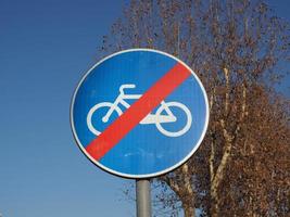 bike lane end sign photo