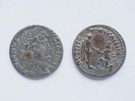 antigua moneda romana foto