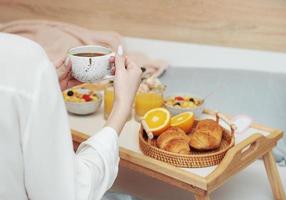 desayuno en la cama foto