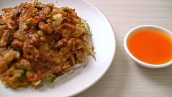 Crispy Fried Mussel Pancake or Mussel Omellette video