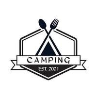 logotipo de campamento, vector de logotipo al aire libre
