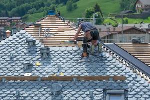 oltre il colle italia 2018 problemas con la estructura del edificio. foto