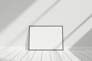 cartel negro horizontal minimalista y limpio o maqueta de marco de fotos en el suelo apoyado contra la pared de la habitación con sombra