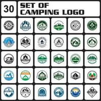 un conjunto de logotipos de camping, un conjunto de logotipos de aventuras vector