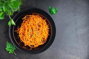 Ensalada de zanahoria bodegón vegetal comida vegetariana snack comida antecedentes foto