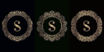 colección de logo inicial s con marco de adorno de mandala de lujo vector