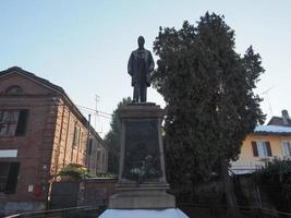 Carlo Noe monument in Chivasso photo