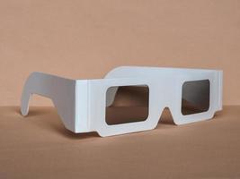 disposable polarised glasses photo