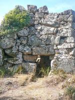 nuraghe talei en Cerdeña foto