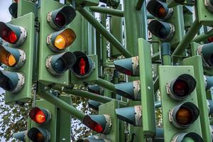 Traffic Light Tree attraction in Canary Wharf during daytime photo