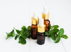 essential aroma oil with mint photo