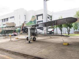 museo de la fuerza aérea tailandesa real bangkokthailand18 de agosto de 2018 el exterior del avión tiene muchos aviones grandes. para conocer más de cerca. el 18 de agosto de 2018 en Tailandia. foto