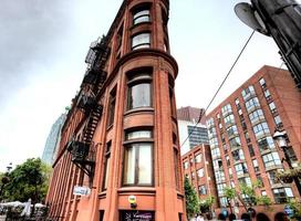 Flat Iron Building Toronto photo