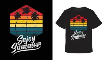 disfrute de la tipografía de verano con silueta de palmeras diseño de camiseta retro vintage vector