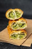 rollini phyllo pastry spinach, cheese, cream cheese savory pastries ready to eat