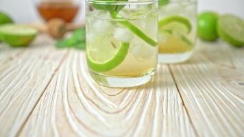 iced honey and lime soda with mint - refreshing drink video