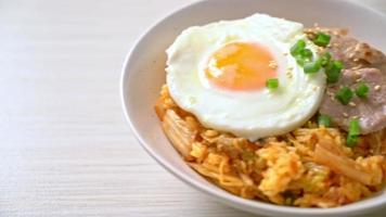 Kimchi fried rice with fried egg and pork - Korean food style video