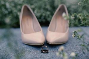 Luxurious brown wedding shoes photo