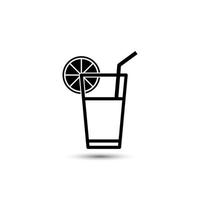 vaso de icono de limonada. bebida fría en vaso con signo de contorno aislado de limón y paja. refresco, bebida de verano, concepto de cóctel. diseño aislado sobre fondo blanco. ilustración vectorial vector