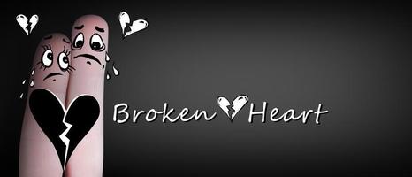concepto de corazón roto, amor y día de san valentín. ilustración 3d foto