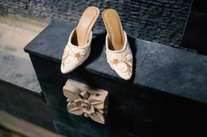 lujosos zapatos marrones de boda foto