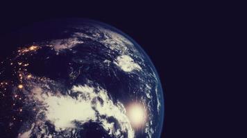 vista del globo terráqueo del planeta desde el espacio que muestra la superficie terrestre realista y el mapa mundial foto
