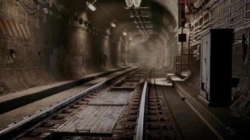 tunnel de métro profond en construction video