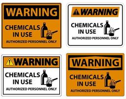 advertencia de productos químicos en uso signo de símbolo sobre fondo blanco vector