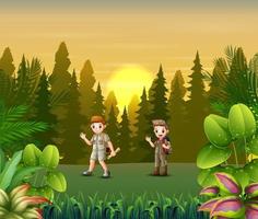 paisaje al atardecer con niños exploradores en el bosque vector