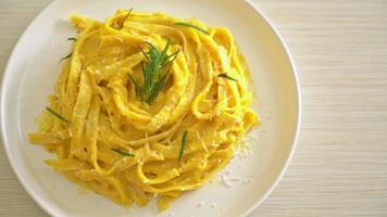 fettuccine spaghetti pasta with butternut pumpkin creamy sauce