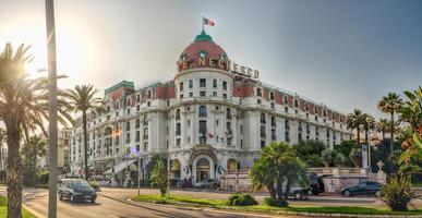 el icónico hotel de lujo negresco, agradable, costa azul, francia foto