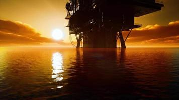 Silhouette of offshore oil drilling rig video