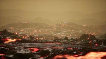 campos de lava al final de la erupción del volcán video