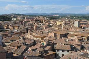 vista de la ciudad de siena foto