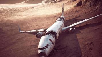 abandoned crushed plane in desert video