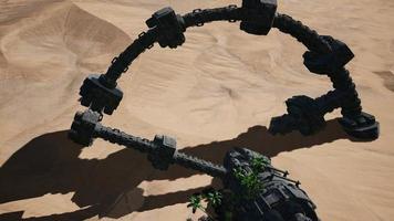 vieja nave espacial alienígena oxidada en el desierto. OVNI foto
