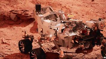 mars rover volharding die de rode planeet verkent. elementen geleverd door nasa. video