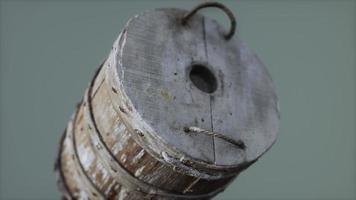 balde de madeira enferrujado usado velho video