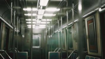 8k dentro do antigo vagão de metrô não modernizado nos eua video