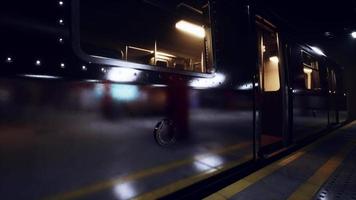 estação de trem de metrô velha vazia video
