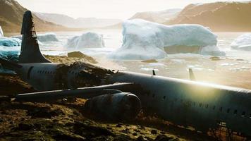 old broken plane on the beach of Iceland video