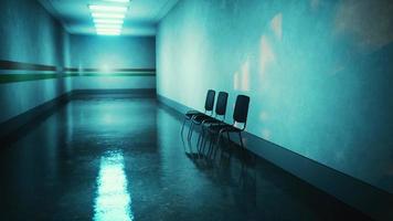 leerer Korridor im Krankenhaus mit Stühlen video