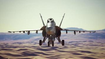 avión militar estadounidense sobre el desierto foto