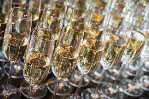 Champagne Glasses Photos, Download The BEST Free Champagne Glasses Stock  Photos & HD Images