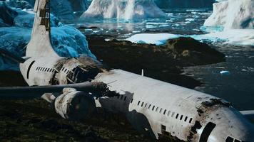 old broken plane on the beach of Iceland video